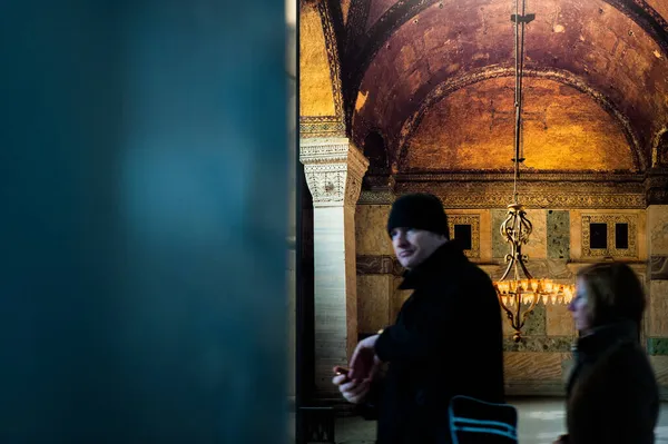 イスタンブール、トルコ- 2013年3月17日:イスタンブールのハギア・ソフィア大聖堂の内部 — ストック写真