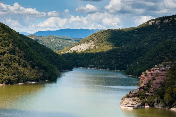 Piękna Przyroda Nad Jeziorem Sau Hiszpanii — Zdjęcie stockowe