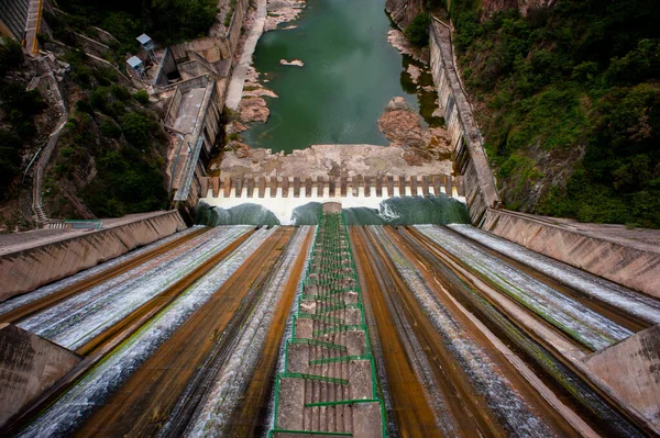 Плотина Водохранилище Сау Испании — стоковое фото