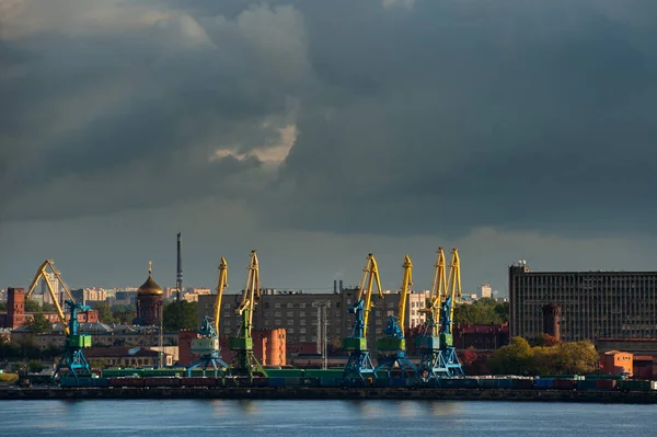 Bir Yolcu Gemisinden Petersburg Limanı Manzarası — Stok fotoğraf