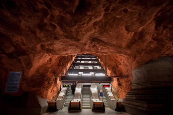 スウェーデンのストックホルム 2021年10月3日 信じられないほど美しい地下鉄内 — ストック写真