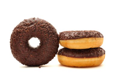 beyaz zemin üzerine lezzetli tatlı çörek