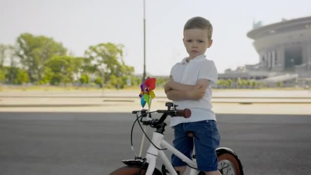 Little Boy Stands Turning Bicycle High City Overpass Bike Decorated — Vídeos de Stock