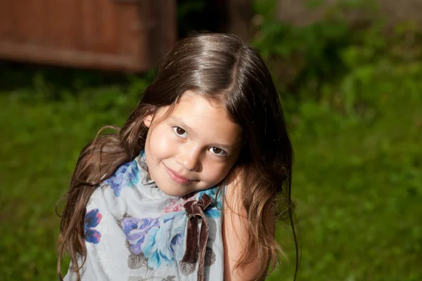 Åtta år gammal flicka — Stockfoto