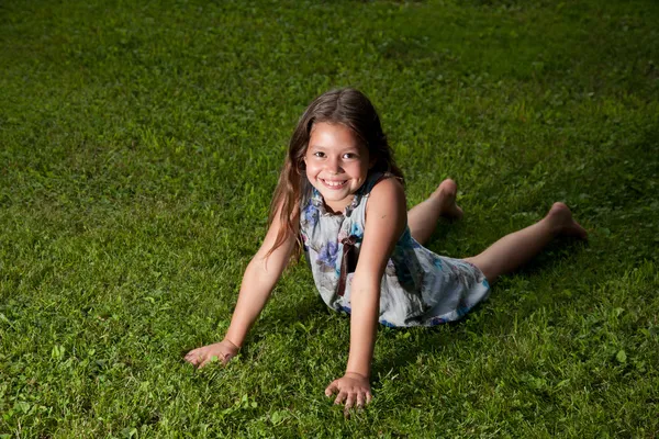 Menina de oito anos — Fotografia de Stock