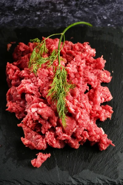 Fresh Raw Ground Beef Meat Heap Black Background Top View — Stock Photo, Image