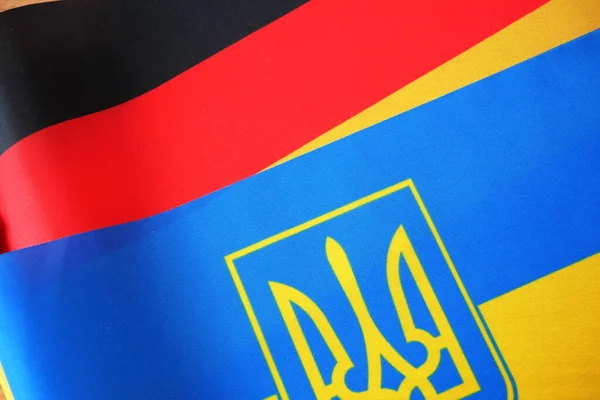 Пара Прапорів України Німеччини Українська Герметична Політика Концепція Відносин Вид — стокове фото
