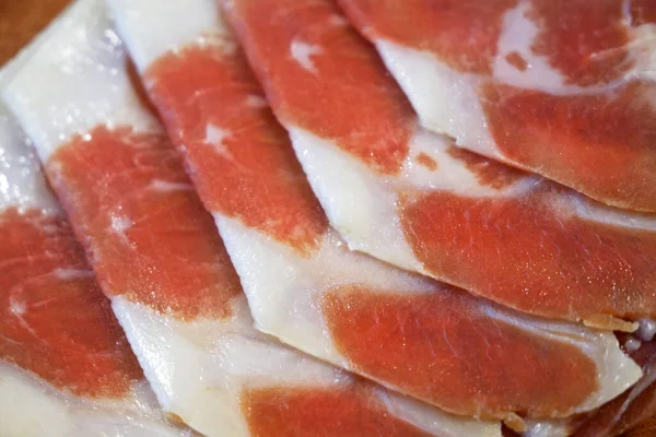 Jamon Szeletek Háttér Közelkép — Stock Fotó