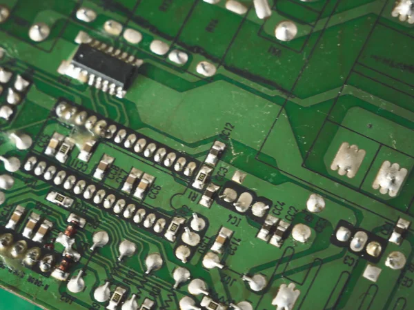 Bilgisayar Çipi Anakart Elektronları Bağlantı Kabloları Olan Fütüristik Devre Kartı — Stok fotoğraf