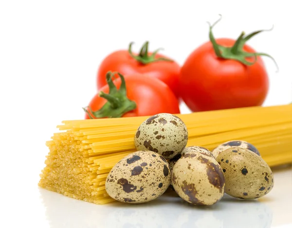 Spaghetti, Eier und Tomaten aus nächster Nähe — Stockfoto