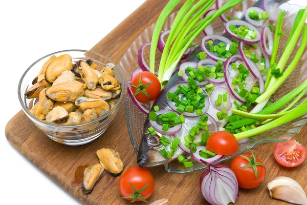 Herring, mussels and vegetables close up — Stock Photo, Image