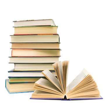 kitap yakın çekim beyaz zemin üzerine