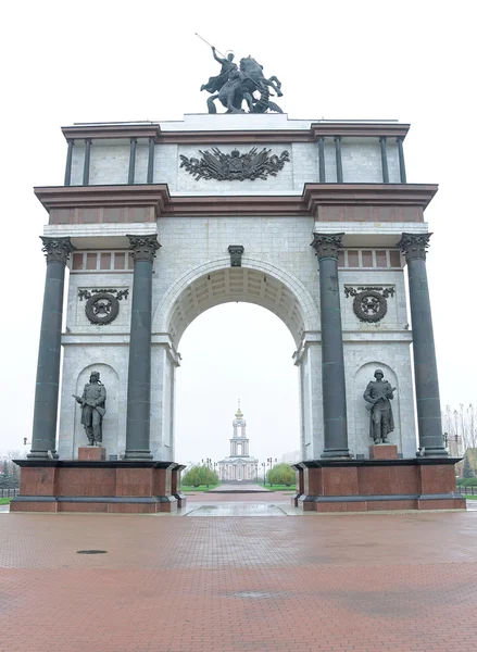 Arc de triomphe kursk şehir içinde. Rusya. — Stok fotoğraf