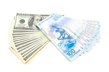 ABD Doları ve beyaz arka plan üzerinde izole Rus ruble