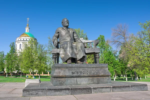 Yazar Nikolay leskov Anıtı. Rusya, orel. 