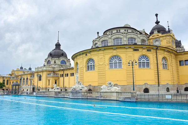 Budapest szechenyi bath spa. Hungary. — Stock Photo, Image