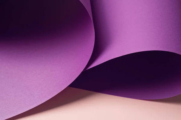 Violette Geschwungene Linien Bilden Eine Farbenfrohe Abstrakte Form Minimaler Geometrischer — Stockfoto