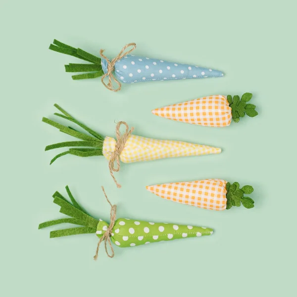 Decoration Carrots Pastel Green Background Easter Springtime Colorful Backdrop — Stock Photo, Image