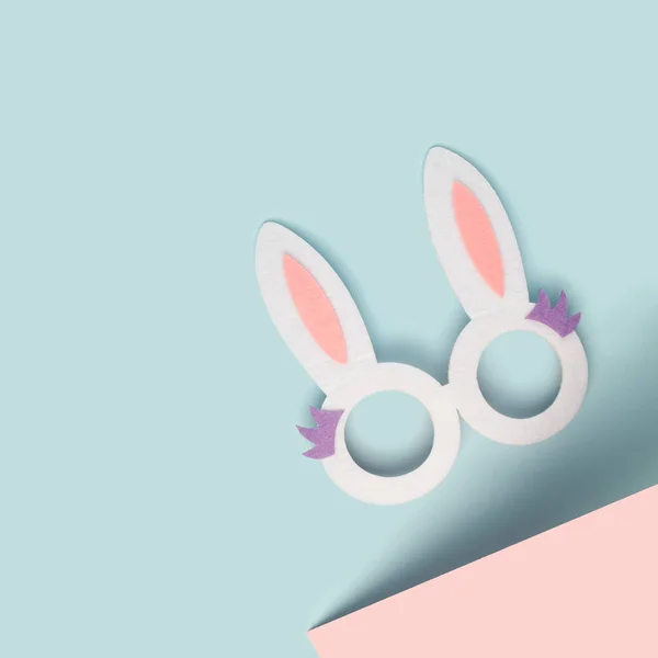 Lapin Oreilles Lunettes Célébration Sur Fond Pastel Deux Tons Joyeux — Photo