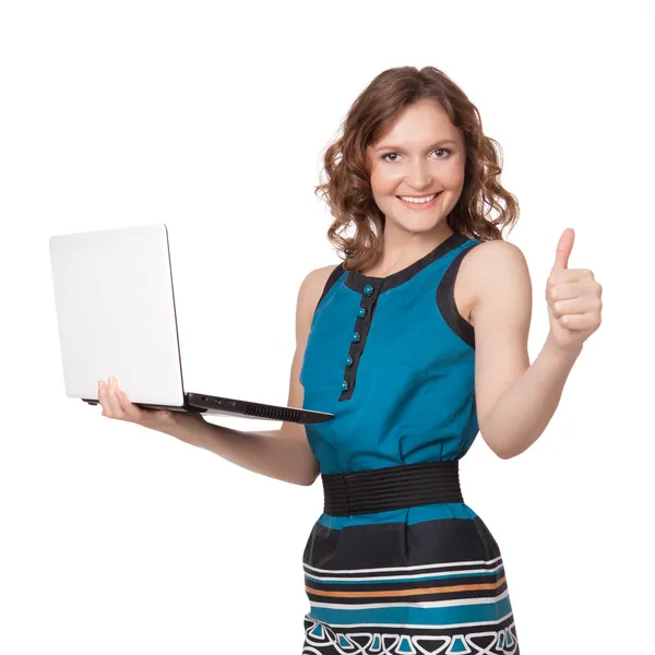 Retrato de uma jovem empresária segurando um laptop — Fotografia de Stock