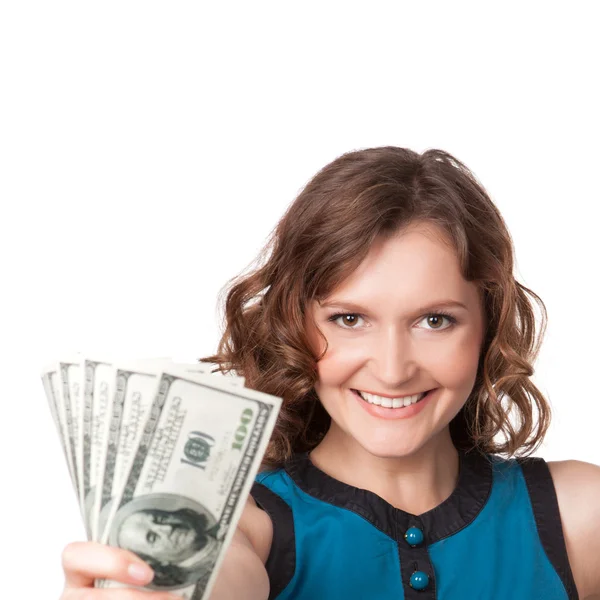 Portrait de jolie jeune femme tenant un fan de billets de dollar — Photo