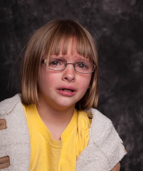 Studio shot of a crying child — Stock Photo, Image