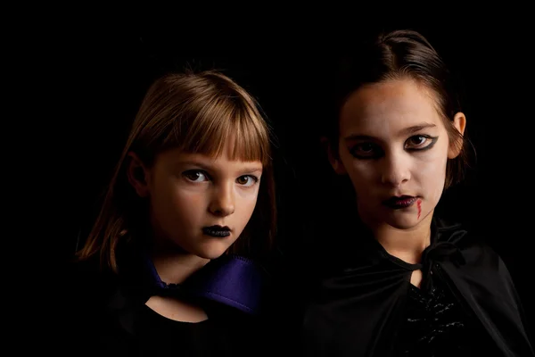 Two grade school kids as vampires — Stock Photo, Image