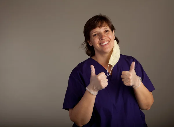 Experienced Doctor or Nurse in mask — Stock Photo, Image