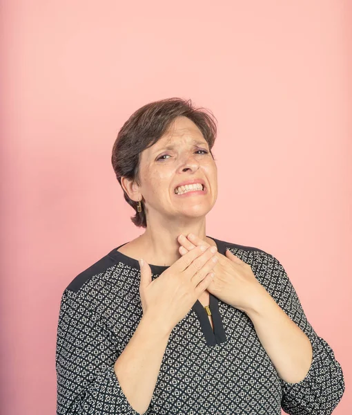 Brunette Woman Her 50S Studio Pink Background Sore Throat — Stok fotoğraf