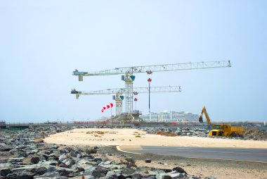Dubai inşaat traktör,