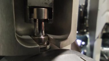 Endüstriyel basın. Mekanizma hareket edebilir. Sanayi geçmişi