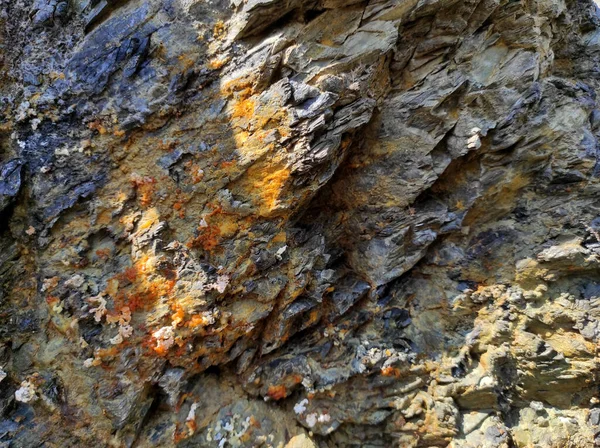 Géodésie. Texture pierre. La roche est brune et rouge. Fond minéral. Design à partir de matériaux naturels. — Photo