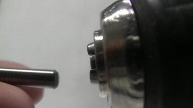 Kesici başlıkların ellerindeydi. Sondaj makineleri için metal hortumlar. Yeniliklerin sunumu