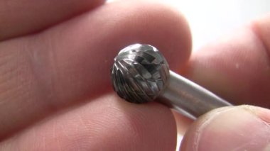 Kesici başlıkların ellerindeydi. Sondaj makineleri için metal hortumlar. Yeniliklerin sunumu