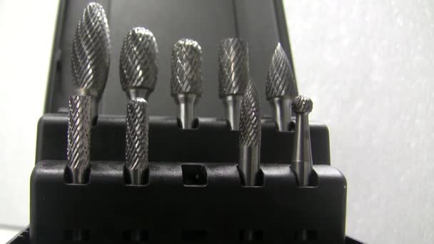 一系列的刀具 钻机用金属喷嘴 介绍新情况 — 图库视频影像