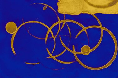 Soyut mavi sarı arka plan. Lekeler ve kabarcıklar. Alkol mürekkebi sanatı. Sembol.