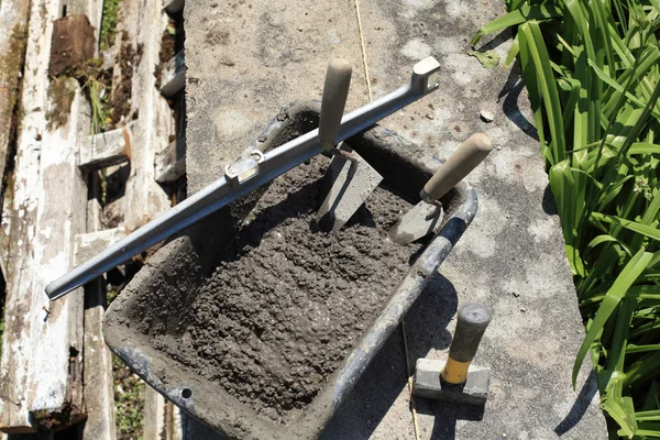 Cement mortar trowel — Stock Photo, Image