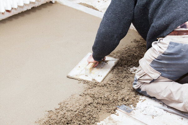 Мейсон, сгладь цементный стержень
