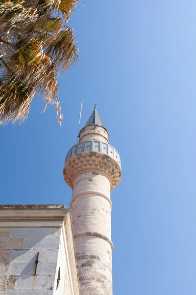 Minaret et mosquée à kos — Photo