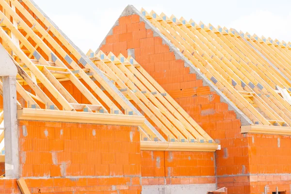 Brick house under construction — Stock Photo, Image