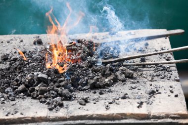 bir bıçak demirhane