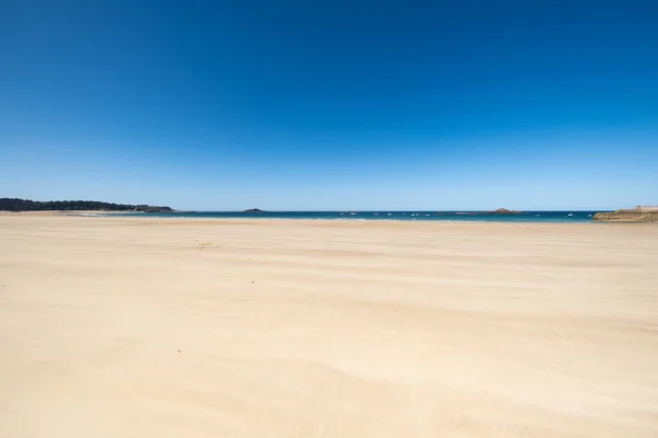 Grande Praia Areia Cidade Sables Les Pins Bretanha Maré Baixa — Fotografia de Stock