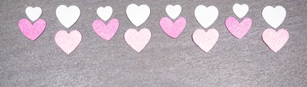 Grijze Granieten Achtergrond Met Roze Witte Harten Voor Valentijnsdag Valentijnsdag — Stockfoto