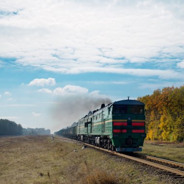 eski tren ve duman ele