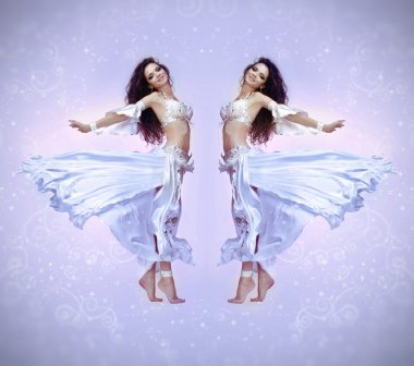 güzel kızlar dans ediyor. seksi Arap oryantal profesyonel sanat