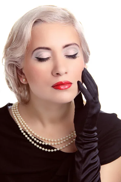 Retro kvinna med röda läppar och blont hår stil isolerad på vit — Stockfoto