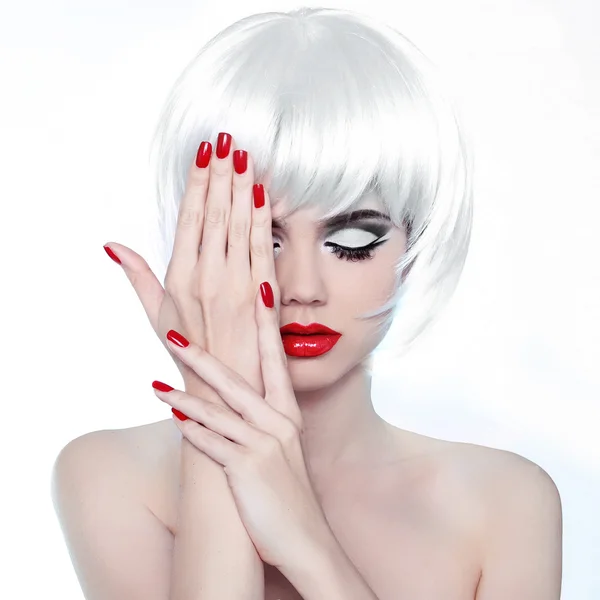 Makeup and Hairstyle. Red Lips and Manicured Nails. Fashion Beau — Stock Photo, Image