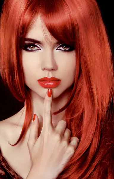 Red Hair. Beautiful Sexy Girl. Healthy Long Hair. Beauty Model W — Stock Photo, Image