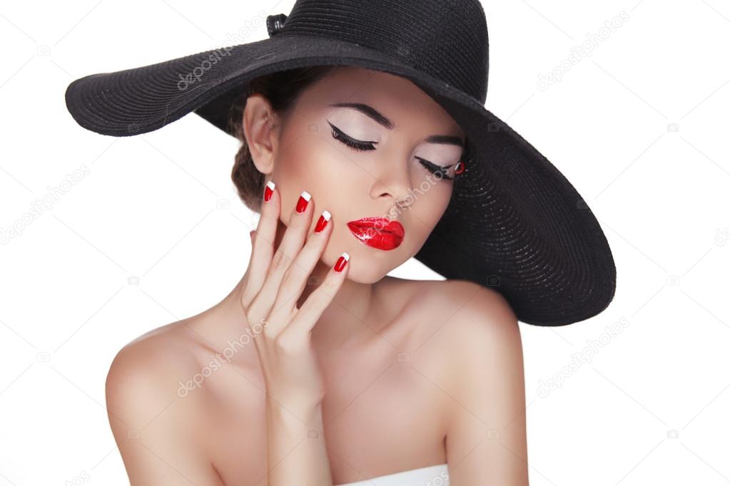 Beauty portrait of beautiful fashion woman with black hat, profe