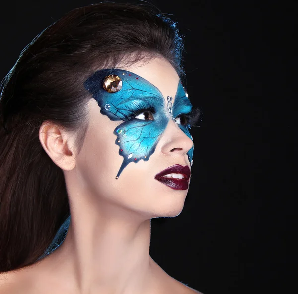 Face art portrait. Fashion Make up. Butterfly makeup on face bea — Stock Photo, Image